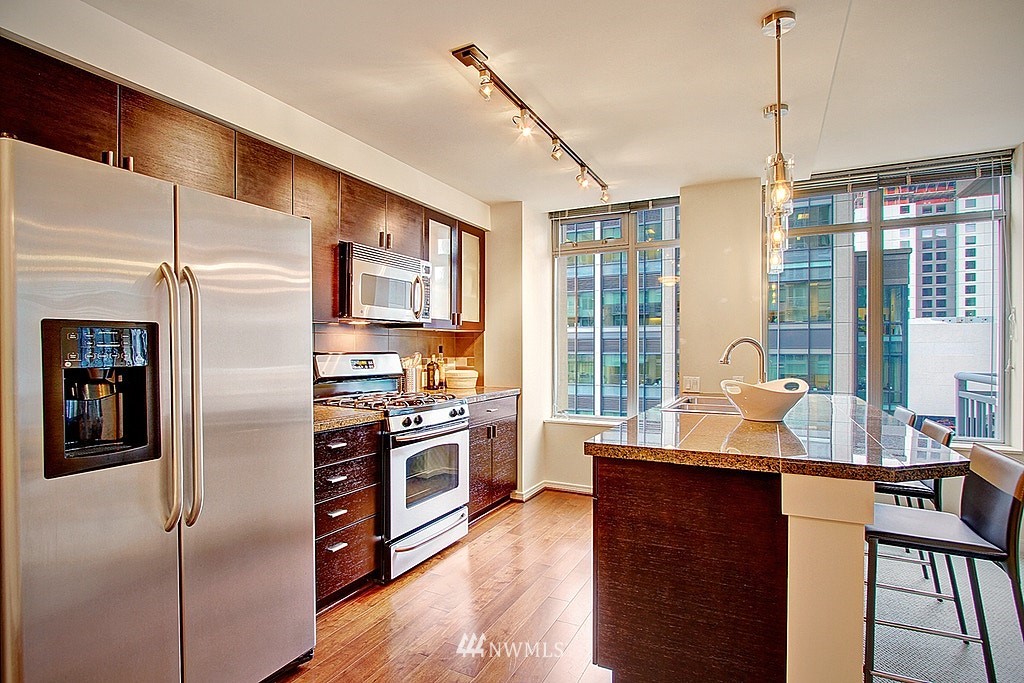 819 Virginia Street, Unit 1907 Seattle, WA 98101 - Photo 7 of 25