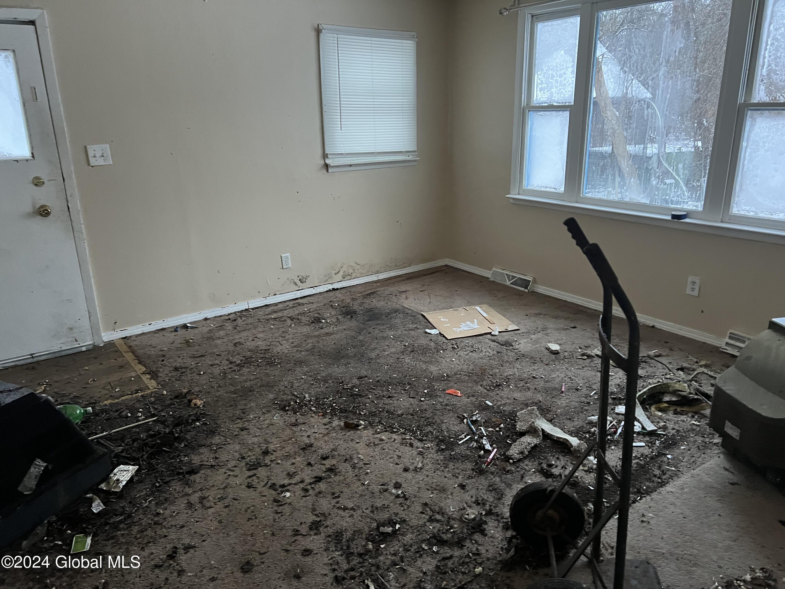 110 Dunsbach Road Halfmoon, NY 12065 - Photo 10 of 12 E92D5A56-FFEC-498C-84B9-F4F5EB4F4A06