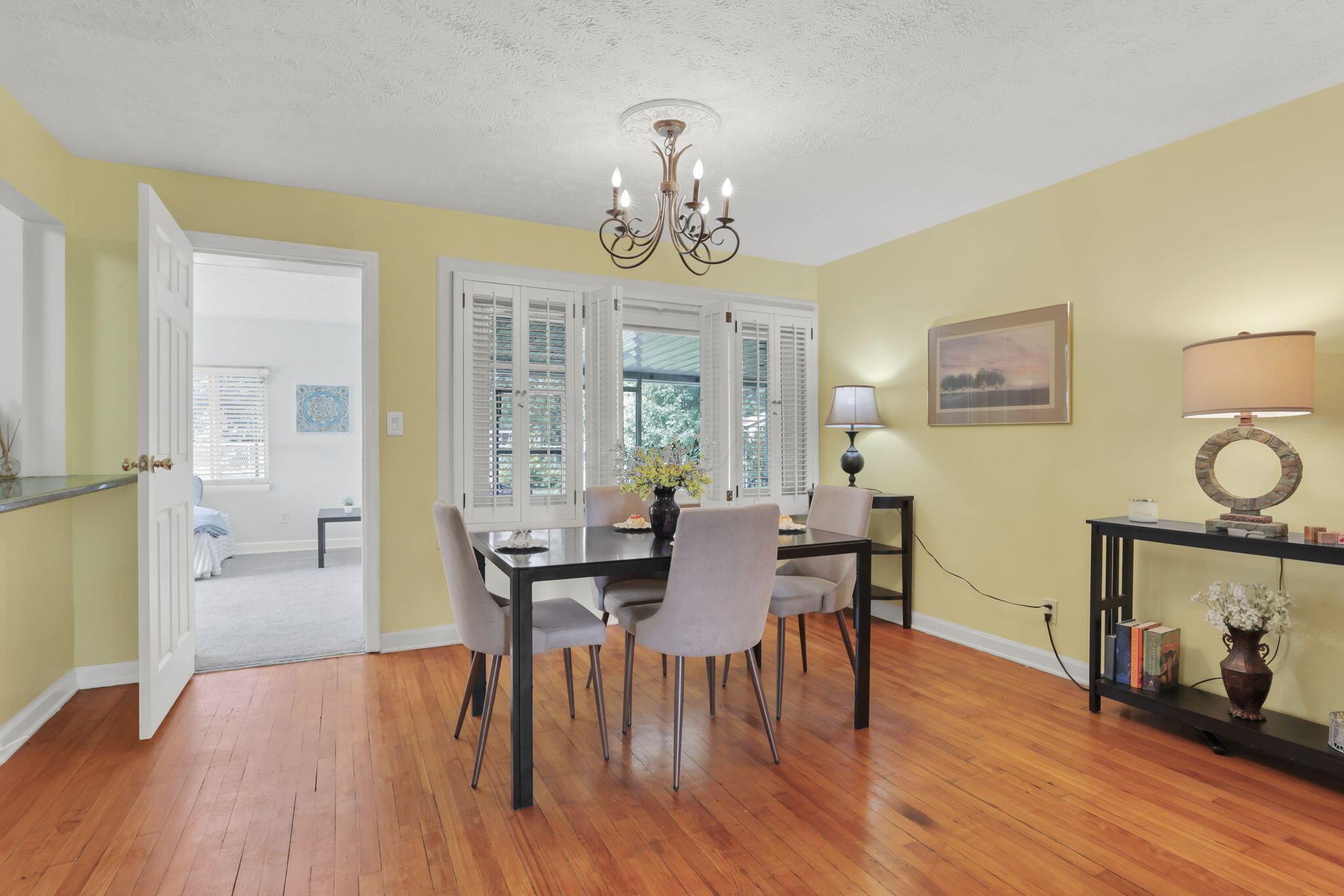 1205 Kenwick Road Columbus, OH 43209 - Photo 10 of 47 Dining Room 1