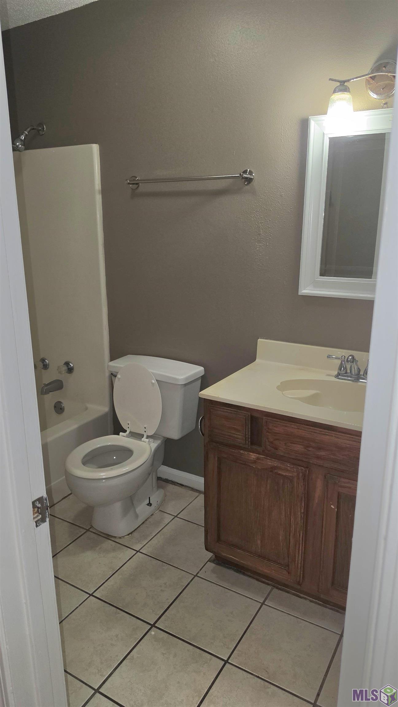 1724 South Brightside View Drive, Unit M Baton Rouge, LA 70820 - Photo 6 of 8