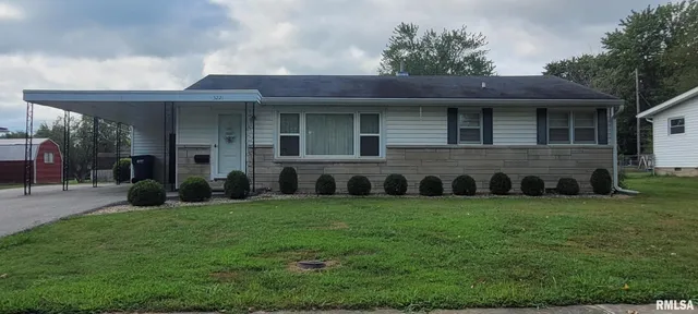 $141,500 | 3221 Peach Street, Mount Vernon, IL 62864