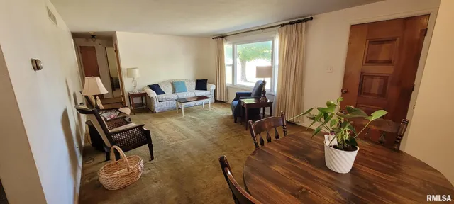 $141,500 | 3221 Peach Street, Mount Vernon, IL 62864