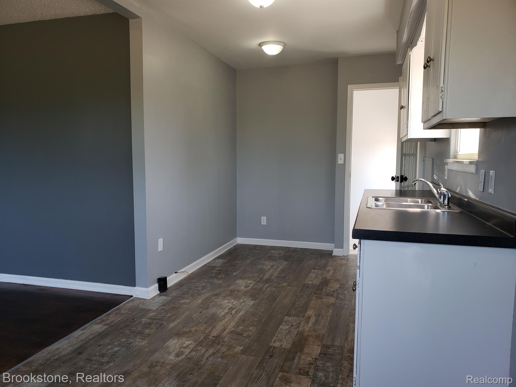 8044 Harris Road Millington, MI 48746 - Photo 6 of 14 Gallery Image 6