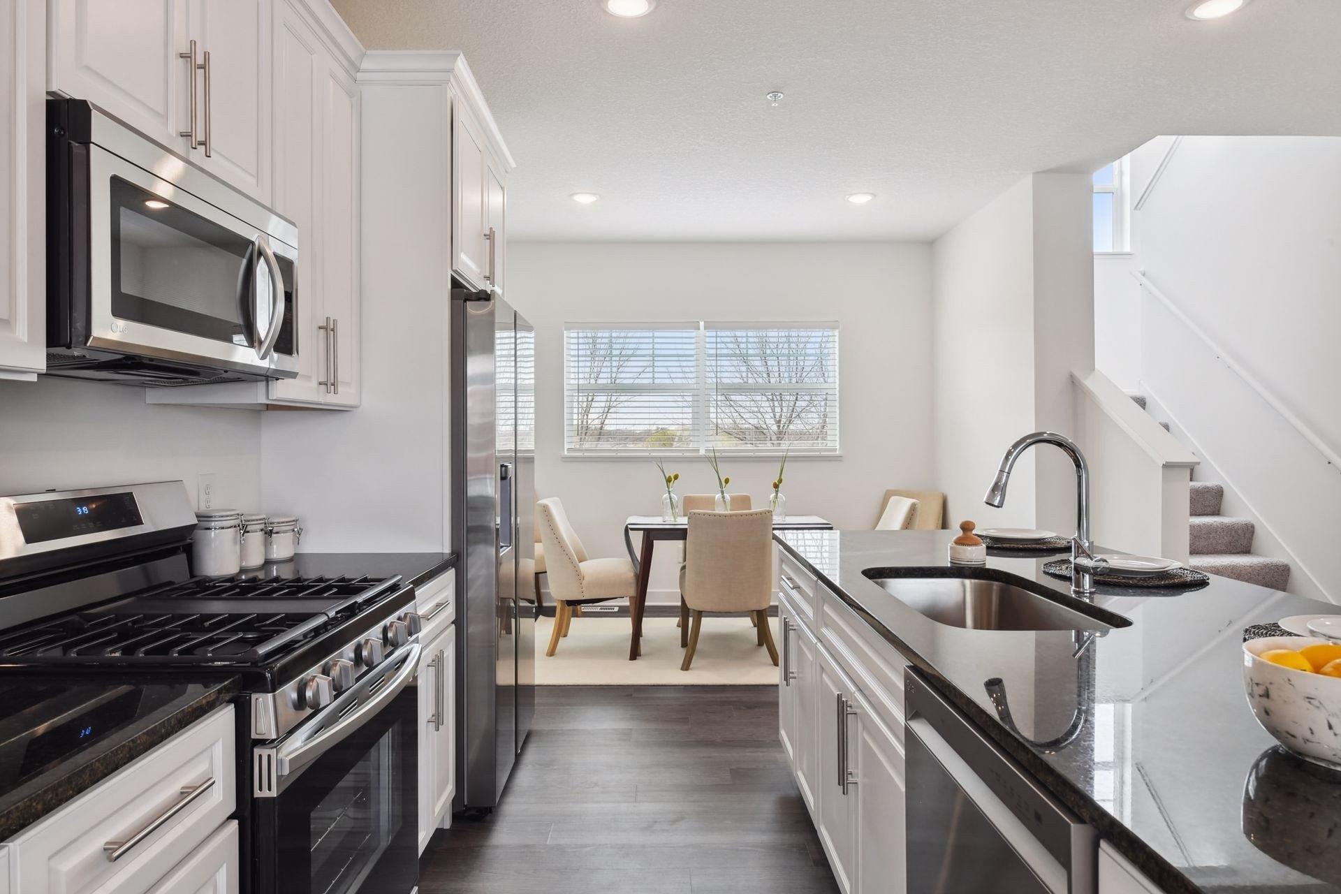 3139 Clover Ridge Drive Chaska, MN 55318 - Photo 11 of 33