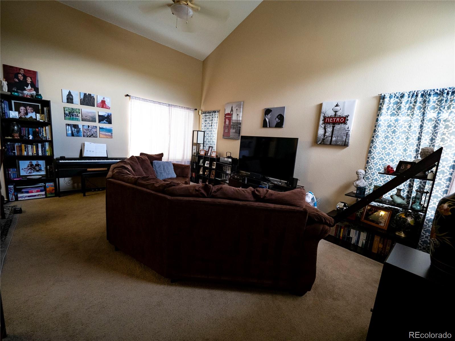 3755 South Rome Way Aurora, CO 80018 - Photo 8 of 23 Gallery Image 8