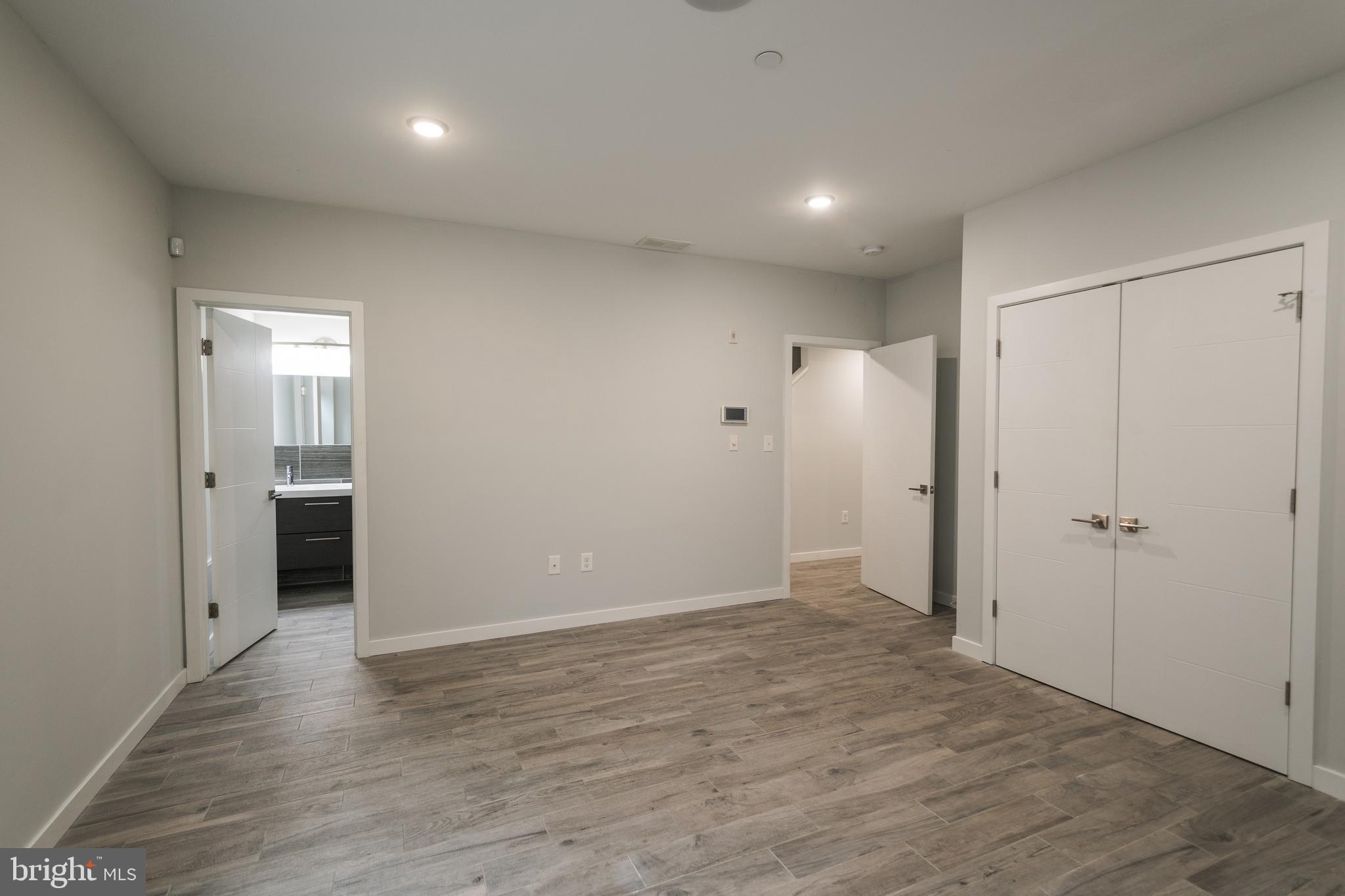 1524 North 8th Street, Unit 2 Philadelphia, PA 19122 - Photo 13 of 22 a view of livingroom with bathroom