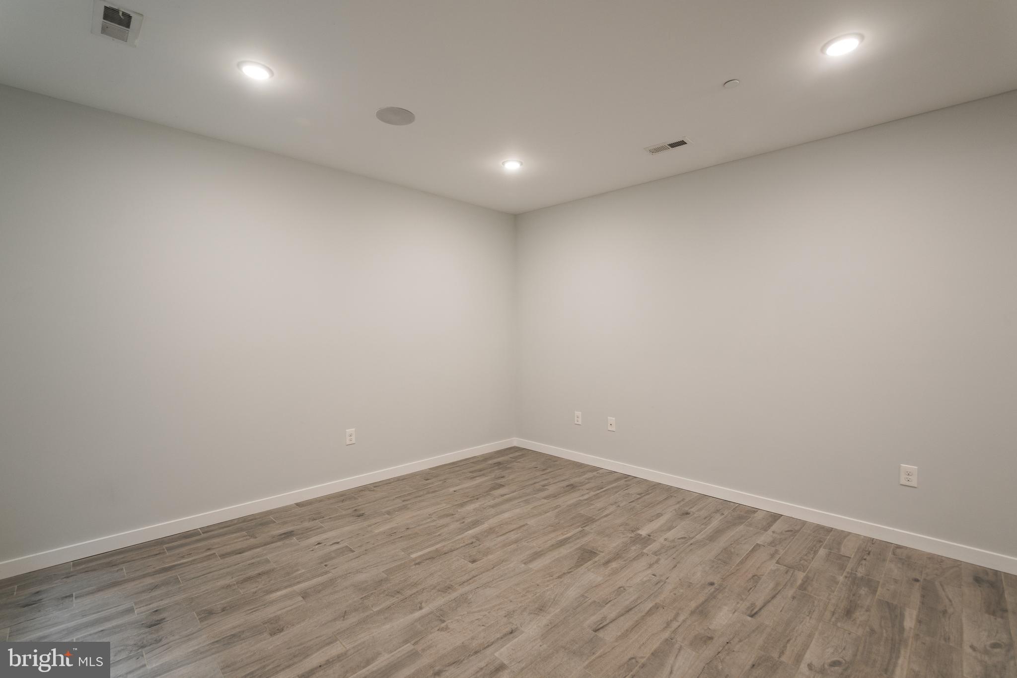 1524 North 8th Street, Unit 2 Philadelphia, PA 19122 - Photo 20 of 22 a view of empty room