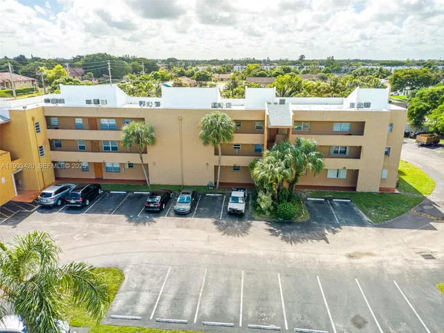 $112,500 | 1891 Southwest 81st Avenue, Unit 310, North Lauderdale, FL 33068
