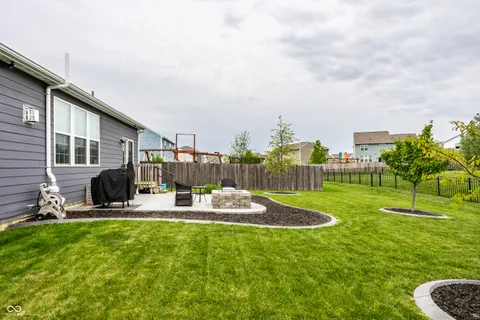 $600,000 | 6138 Crabapple Drive, Whitestown, IN 46075