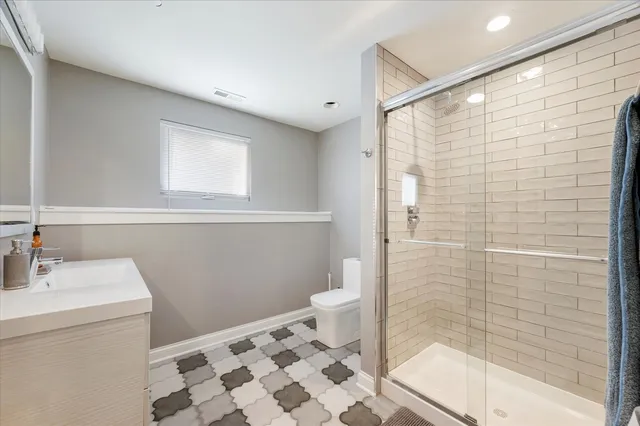 $1,195,000 | 946 Clinton Avenue, Oak Park, IL 60304