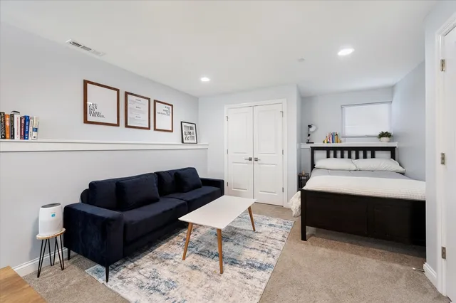 $1,195,000 | 946 Clinton Avenue, Oak Park, IL 60304