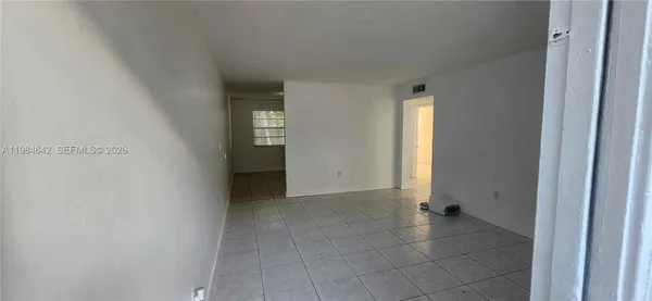 $1,750 | 111 Northwest 152nd Street, Unit 13, Miami, FL 33169