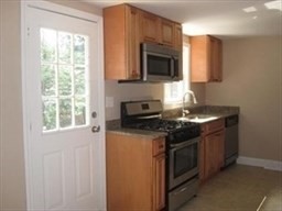 26 Hopewell Road Boston, MA 02136 - Photo 2 of 15