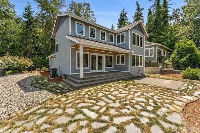 $850,000 | 931 Oyster Bay Court, Bremerton, WA 98312