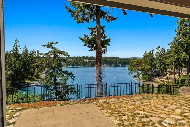 $850,000 | 931 Oyster Bay Court, Bremerton, WA 98312