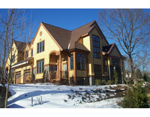 6 Hamlet Street, Unit 5 Newton, MA 02459 - Photo 1 of 2 Gallery Image 1