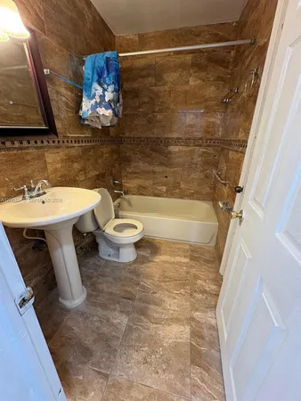 $2,600 | 2531 Northwest 88th Street, Unit 2531, Miami, FL 33147