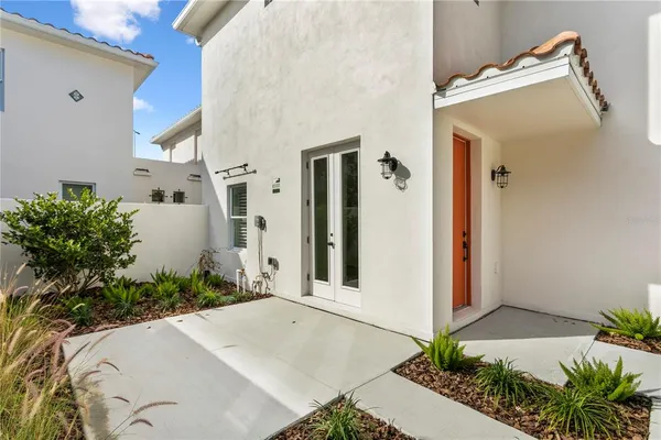 $5,500 | 1903 West Bristol Avenue, Unit 2, Tampa, FL 33606