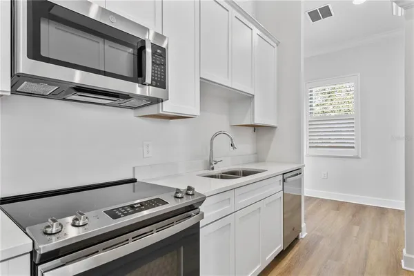 $5,500 | 1903 West Bristol Avenue, Unit 2, Tampa, FL 33606