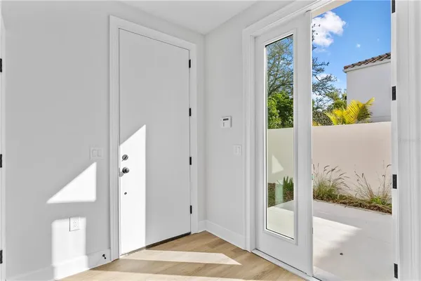 $5,500 | 1903 West Bristol Avenue, Unit 2, Tampa, FL 33606