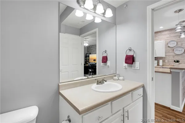 $325,000 | 4935 Robins Circle, Unit 213, Osage Beach, MO 65065