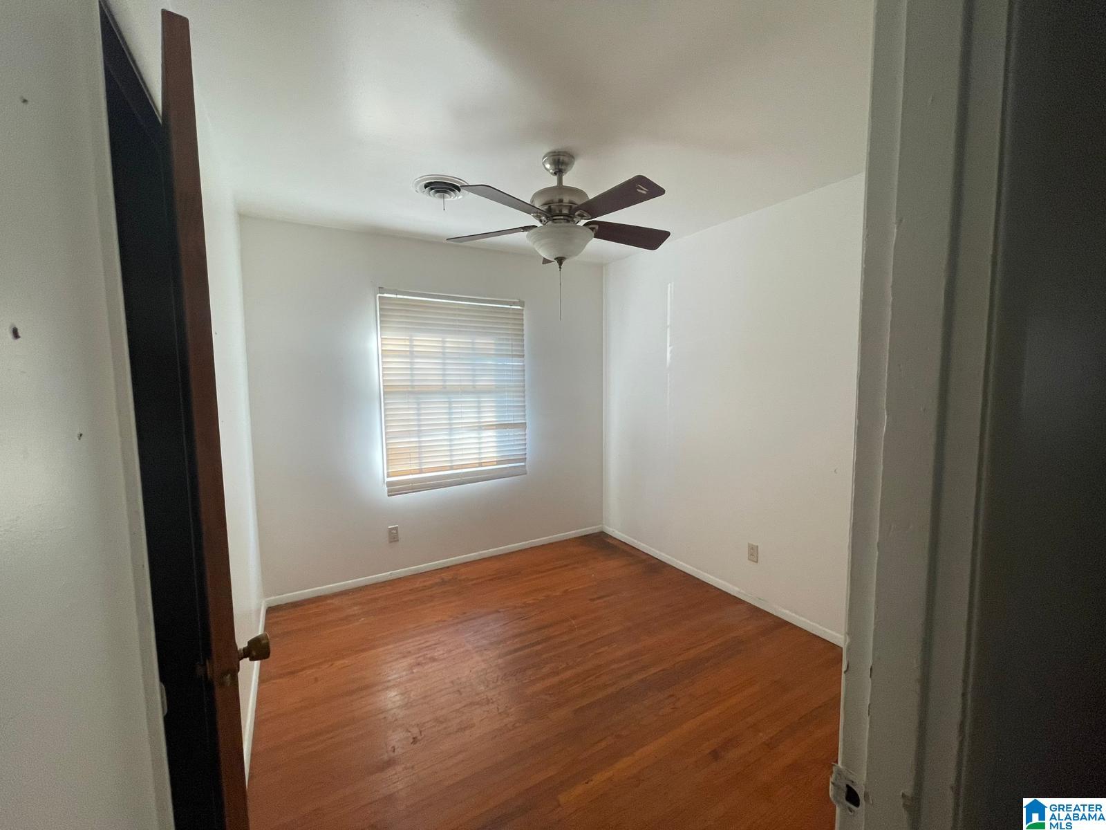 932 Airview Street Birmingham, AL 35221 - Photo 3 of 9