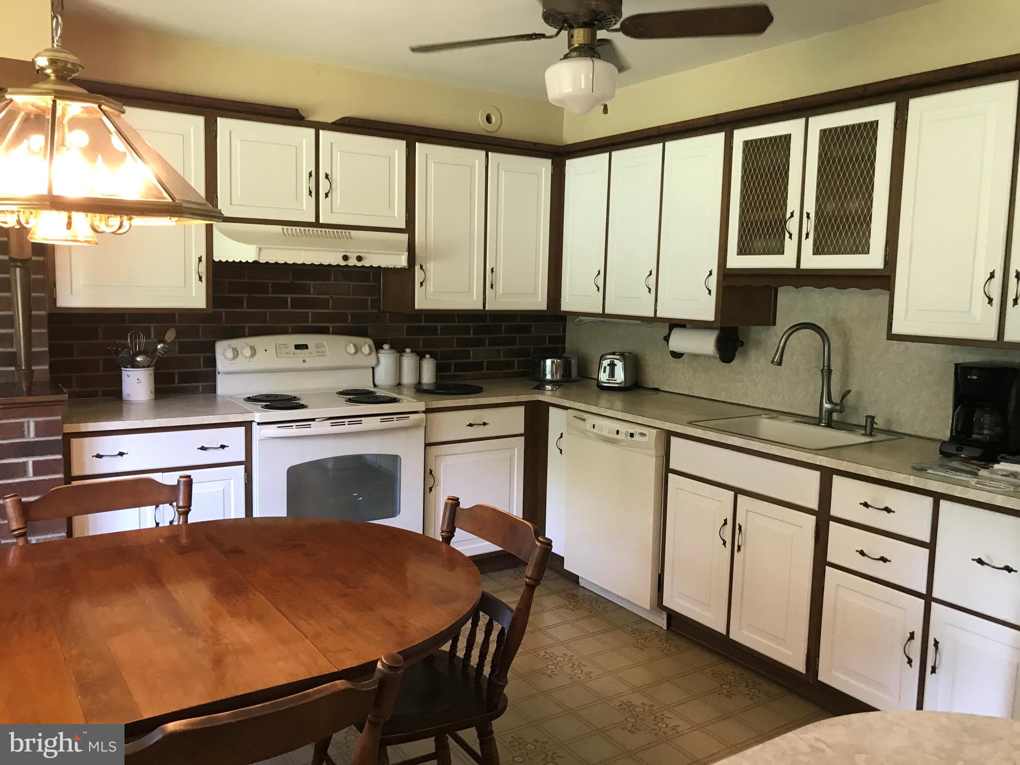17 West Pothouse Road Phoenixville, PA 19460 - Photo 9 of 13 Gallery Image 9