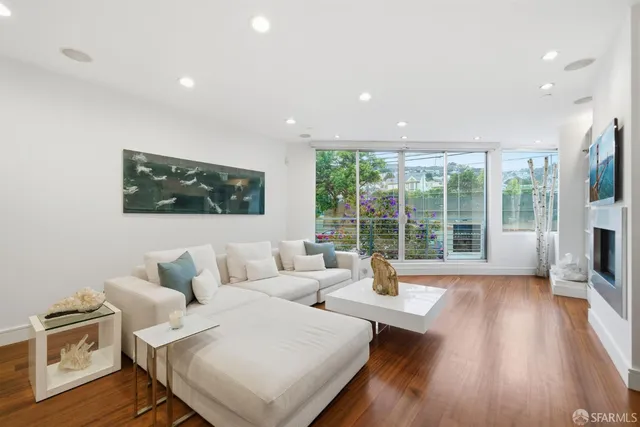 $2,395,000 | 161 Collingwood Street, San Francisco, CA 94114