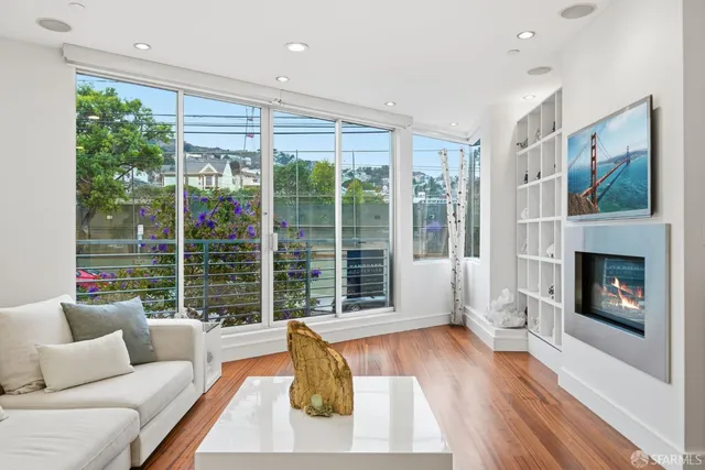 $2,395,000 | 161 Collingwood Street, San Francisco, CA 94114