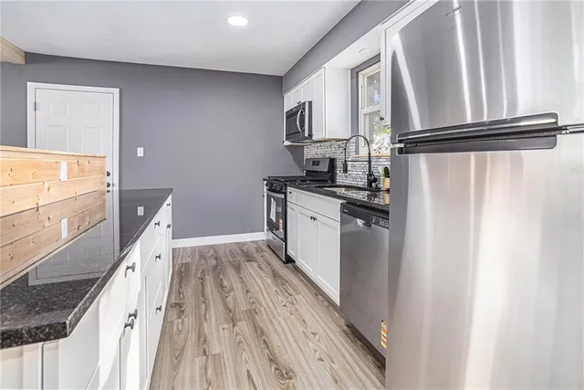 $300,000 | 716 North 61st Terrace, Kansas City, KS 66102