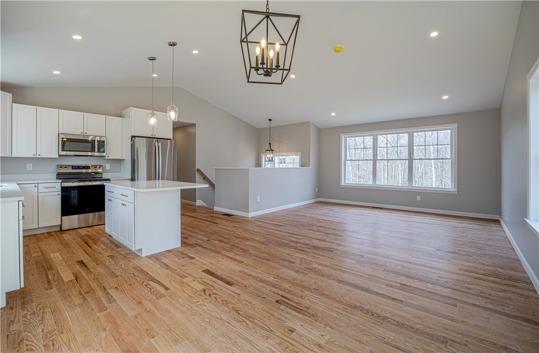 197 Carpenter Road Scituate, RI 02825 - Photo 11 of 24