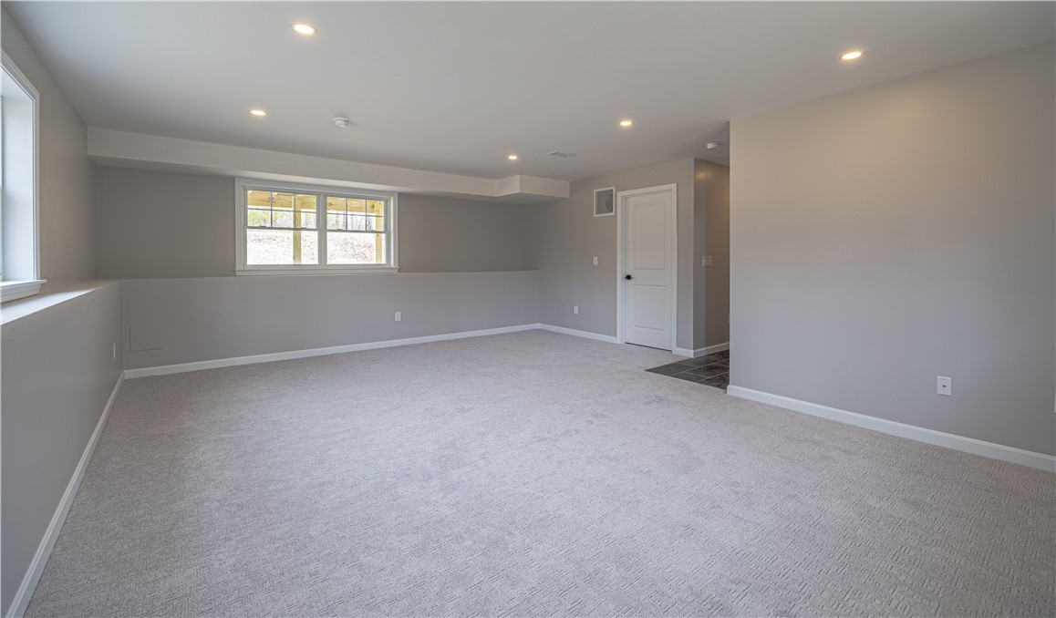 197 Carpenter Road Scituate, RI 02825 - Photo 22 of 24