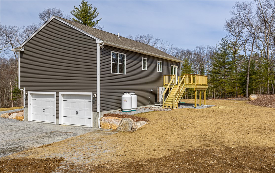 197 Carpenter Road Scituate, RI 02825 - Photo 5 of 24