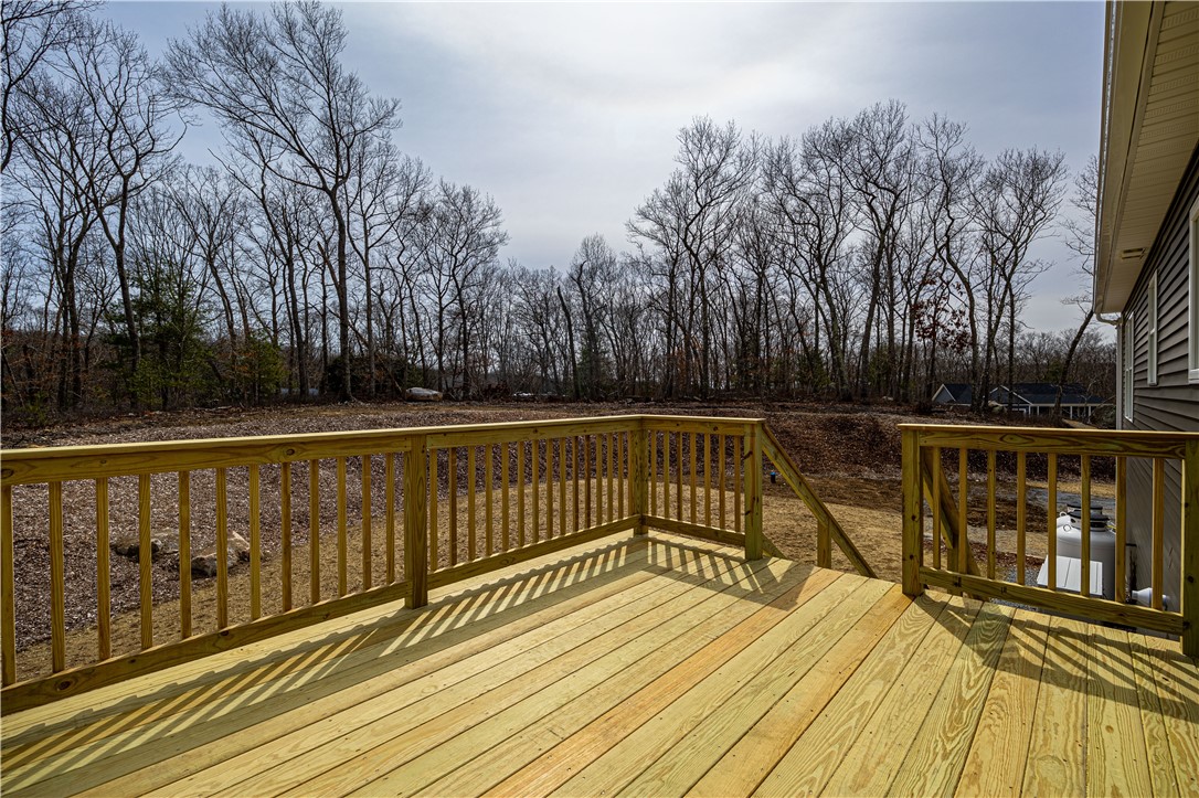 197 Carpenter Road Scituate, RI 02825 - Photo 9 of 24