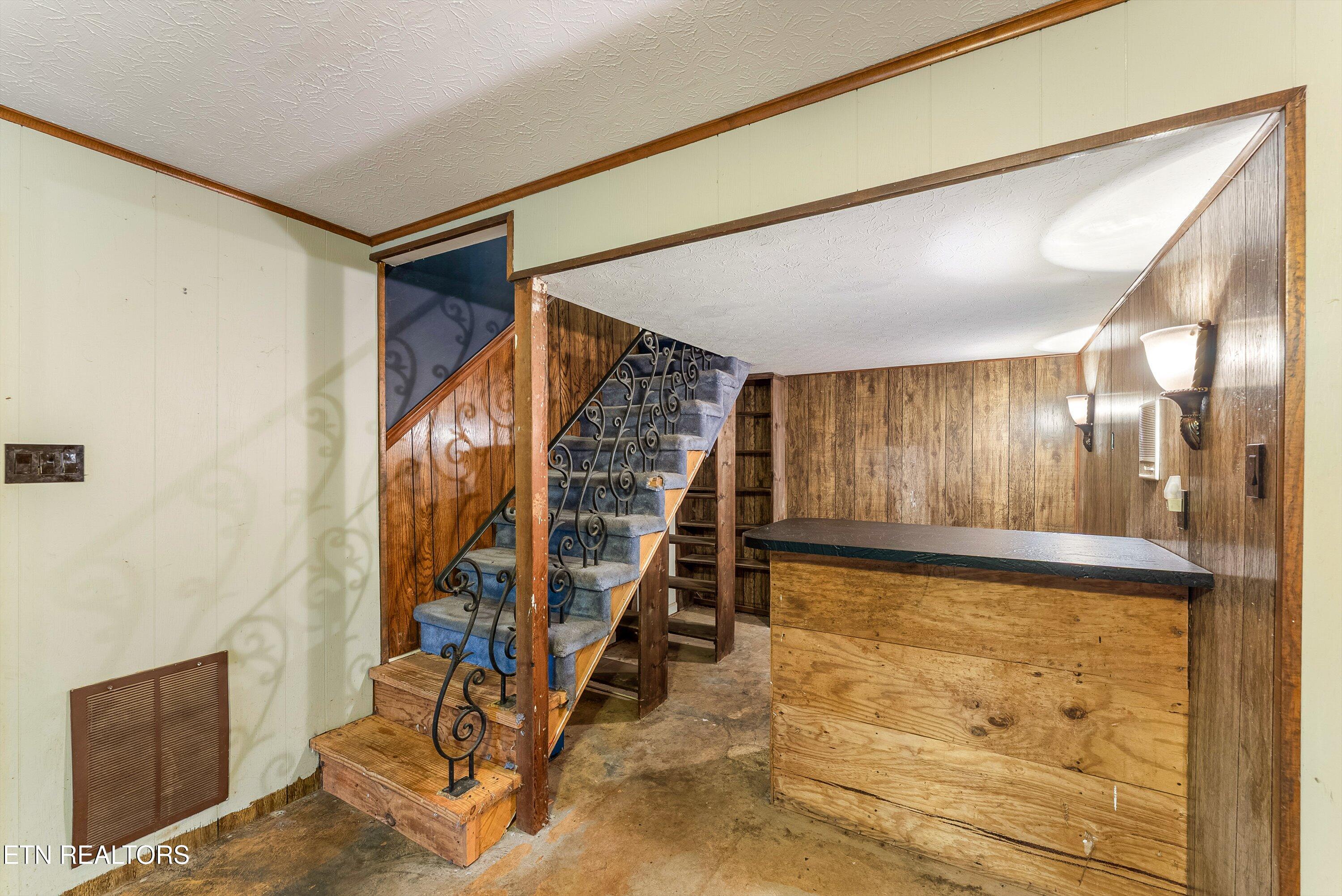 1114 Rain Tree Road Knoxville, TN 37923 - Photo 34 of 50 37-Wet Bar A1