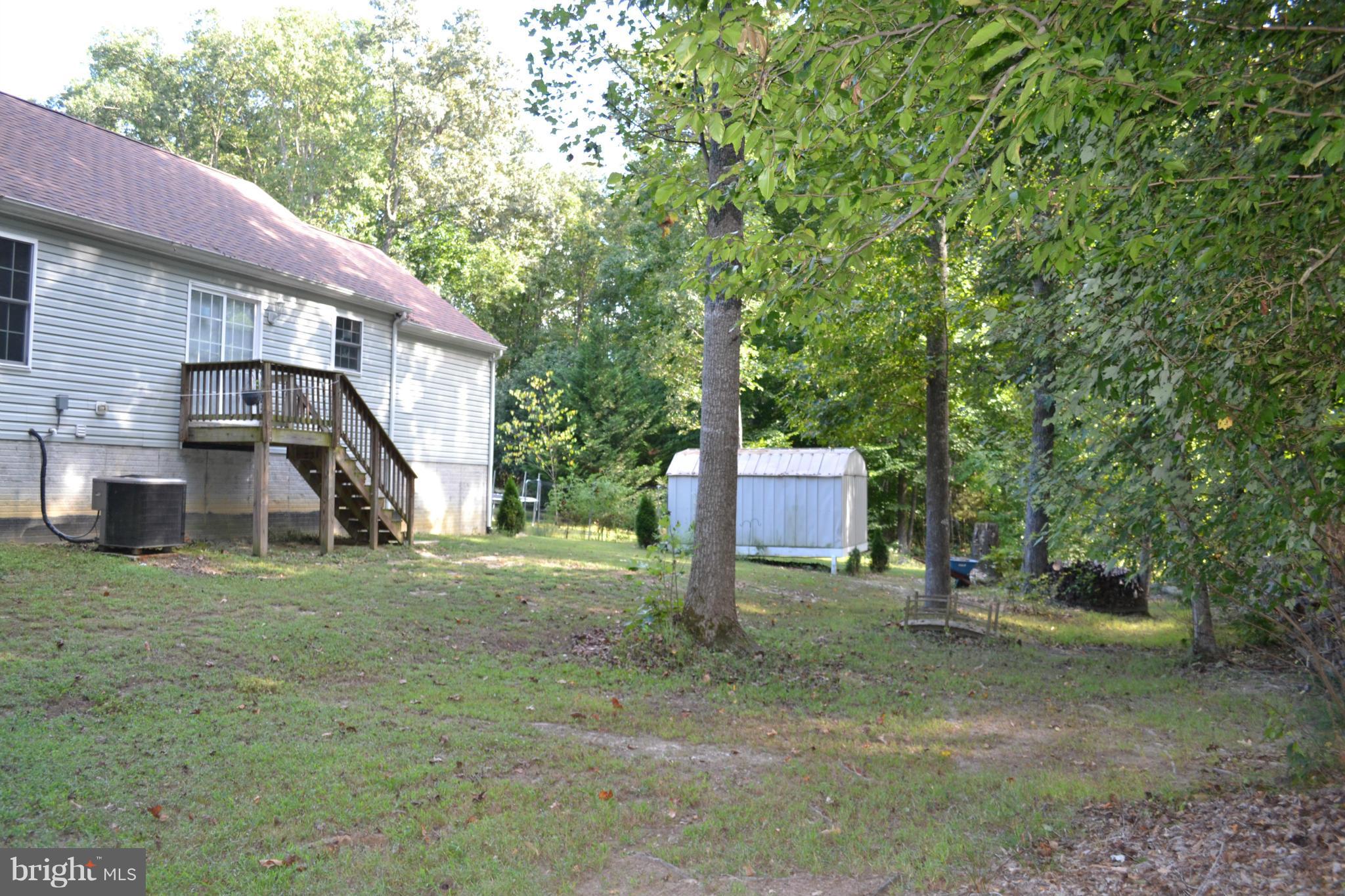 7 Rutledge Cove Ruther Glen, VA 22546 - Photo 4 of 26 Exterior (Rear)