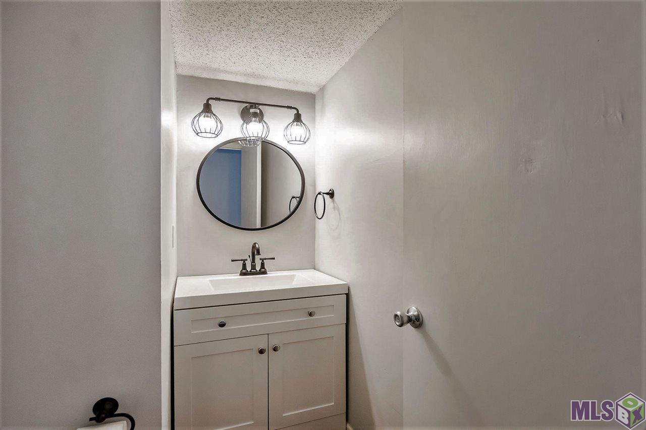 2041 South Brightside View Drive, Unit A Baton Rouge, LA 70820 - Photo 16 of 21 Gallery Image 16
