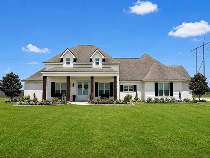 $489,900 | 1628 Deerfield Drive, Lake Charles, LA 70611