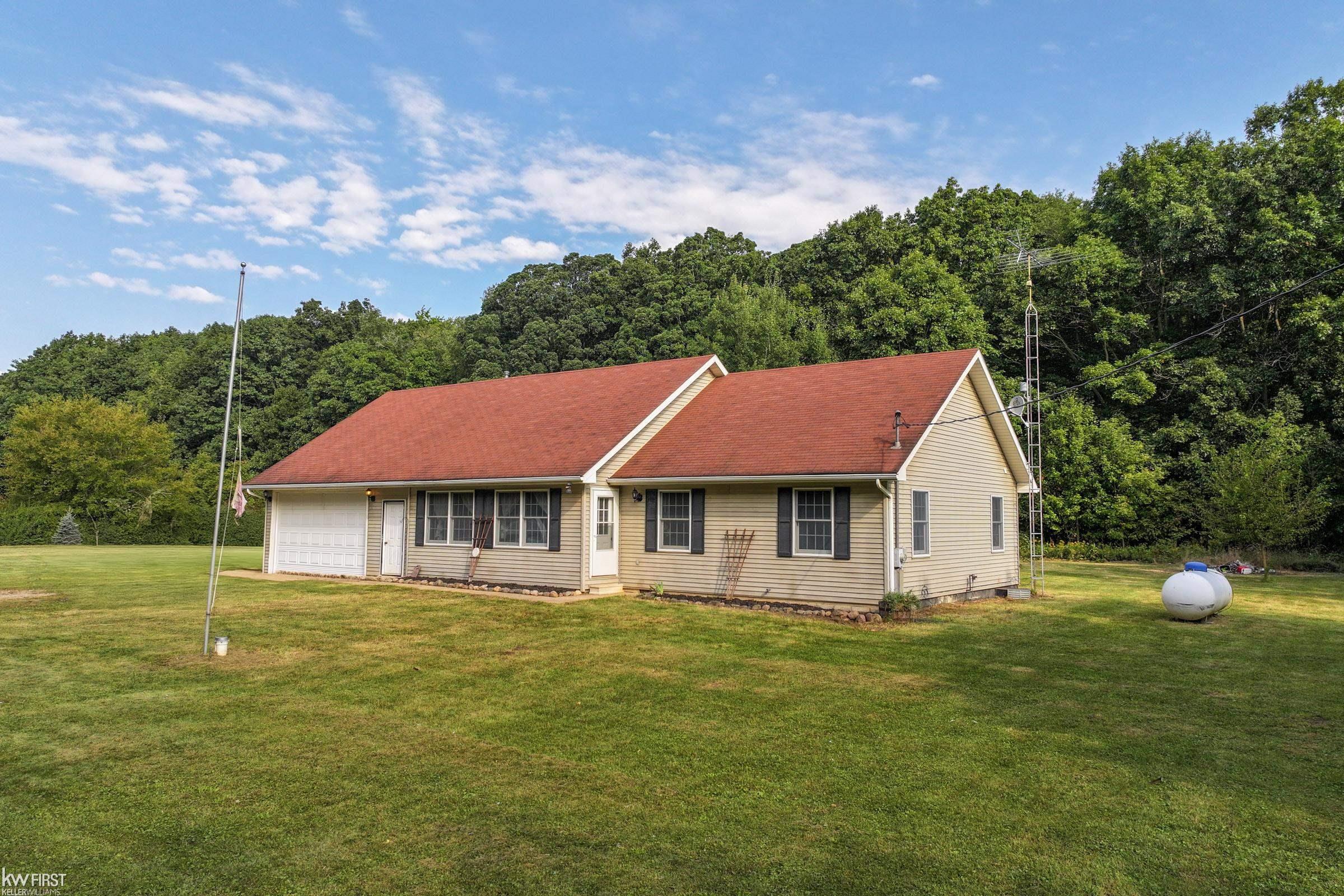 14936 Turner Road Yale, MI 48097 - Photo 27 of 44 50154863-18b97fc7-4b7d-4f23-99e2-346ad10d6fa4.JPG