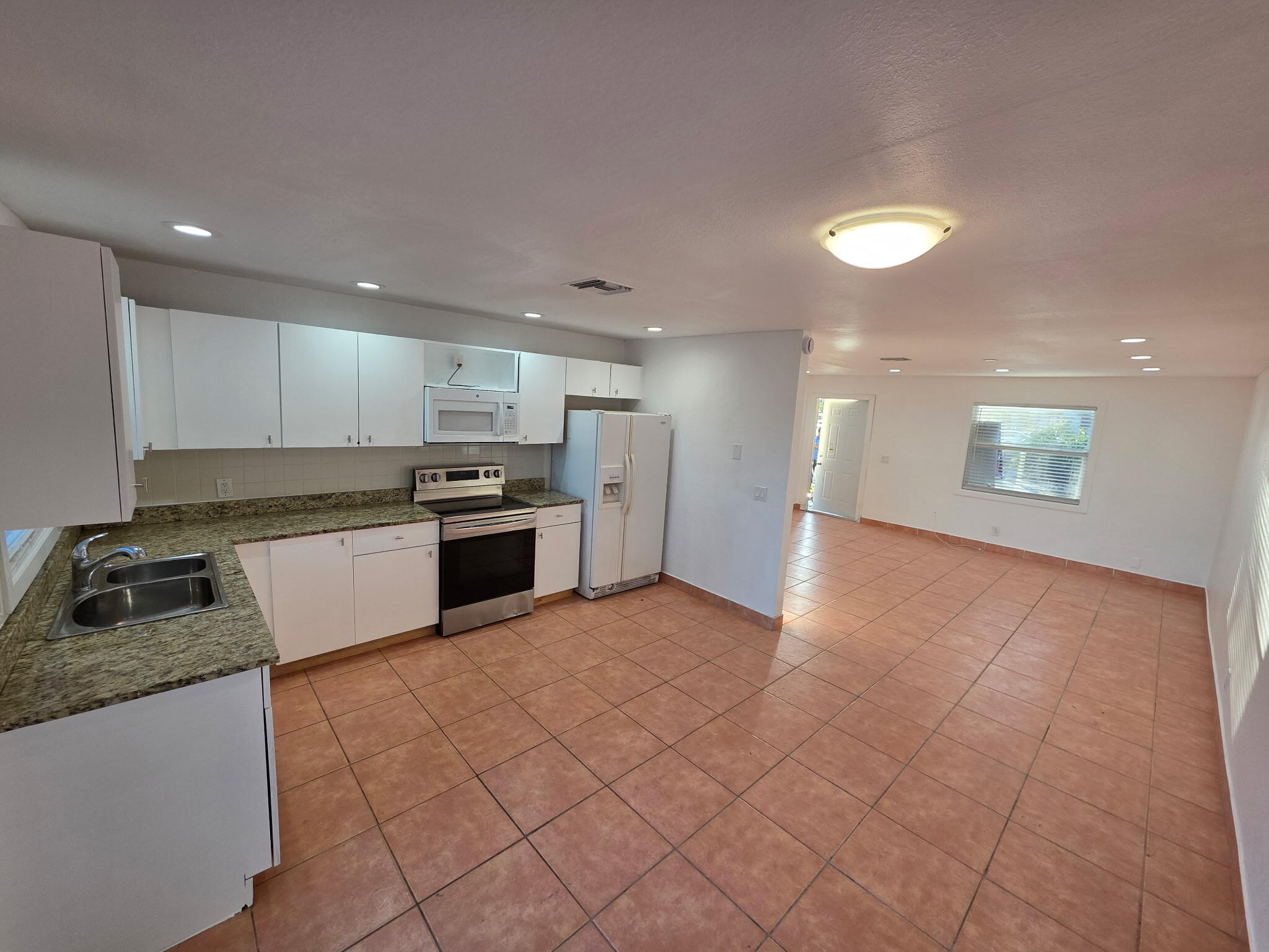 1508 Barton Road, Unit 1510A Lake Worth Beach, FL 33460 - Photo 1 of 12 front