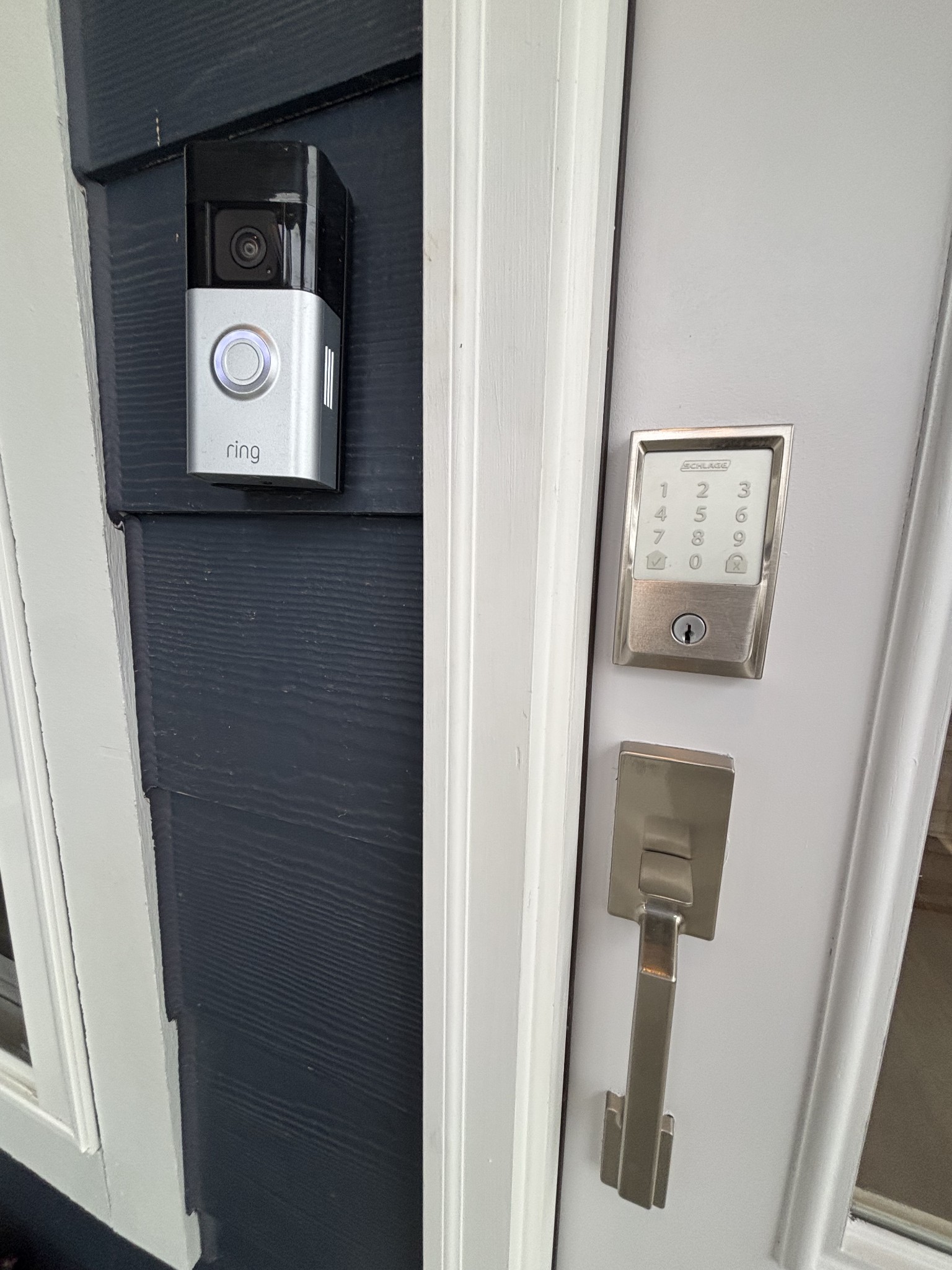 537 Scarlet Oak Road Lebanon, TN 37090 - Photo 6 of 38 a close up of a door