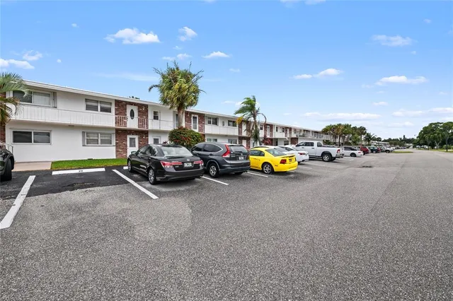 $129,500 | 2750 West Golf Boulevard, Unit 233, Pompano Beach, FL 33064