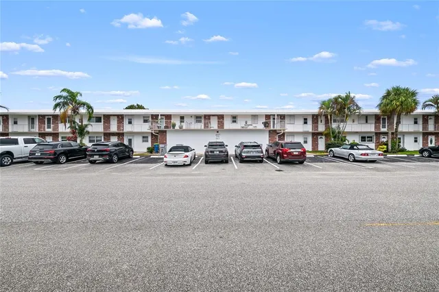 $129,500 | 2750 West Golf Boulevard, Unit 233, Pompano Beach, FL 33064
