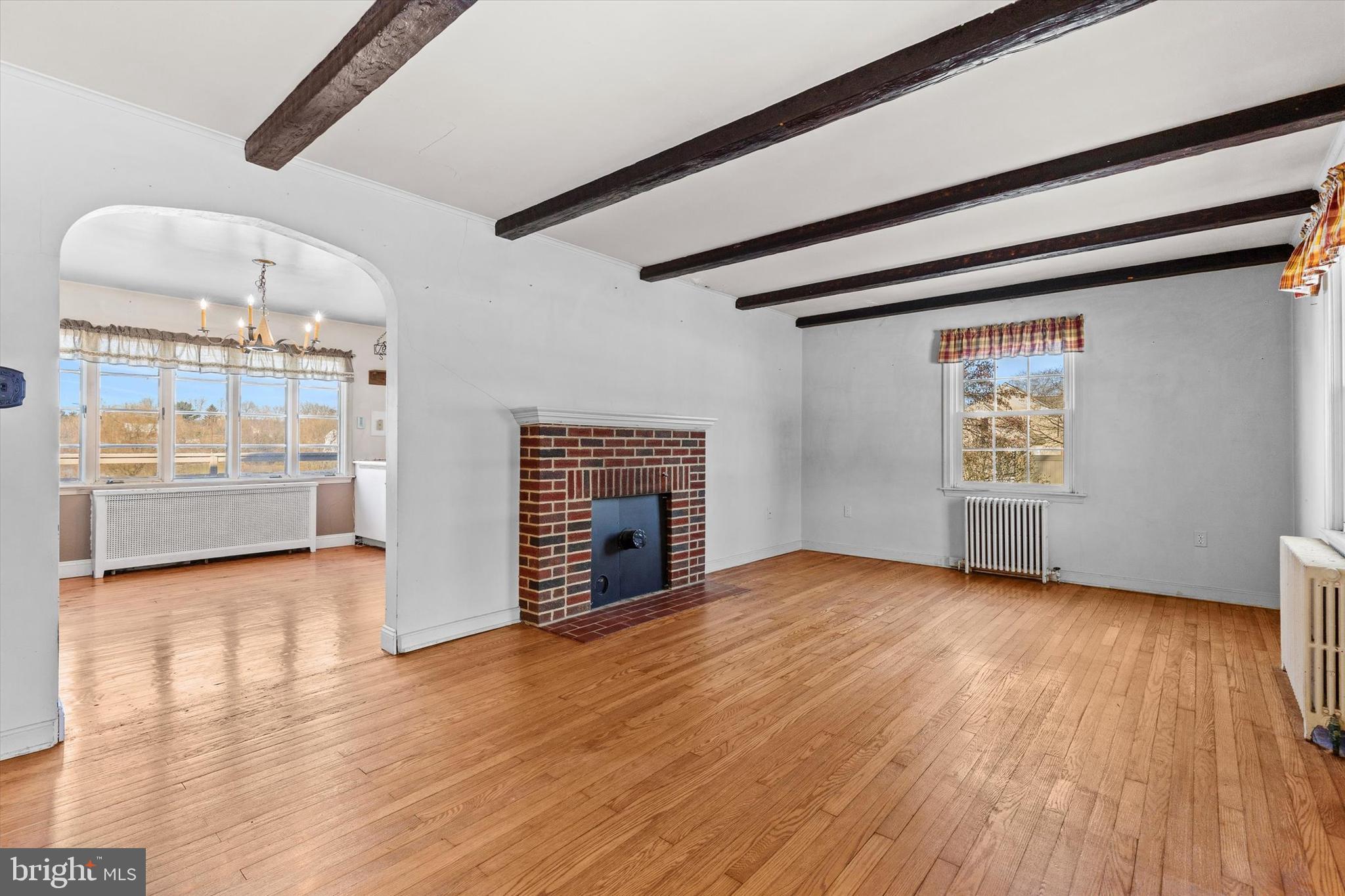 829 West Brubaker Valley Road Lititz, PA 17543 - Photo 7 of 58 Living Room
