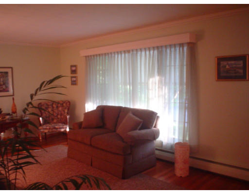 62 Westbrook Road South Hadley, MA 01075 - Photo 11 of 15 Gallery Image 11