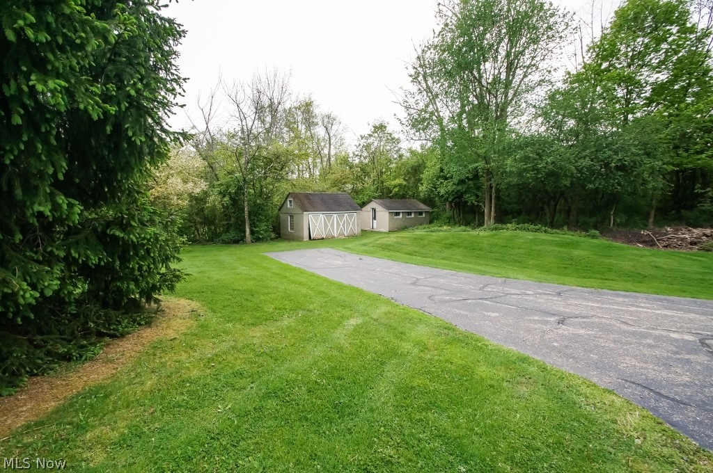 15075 Russell Road Chagrin Falls, OH 44022 - Photo 23 of 25 Gallery Image 23