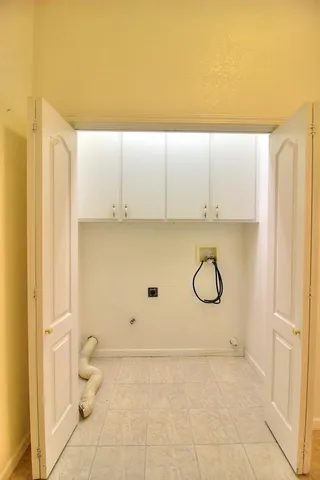 a view of empty room with a window