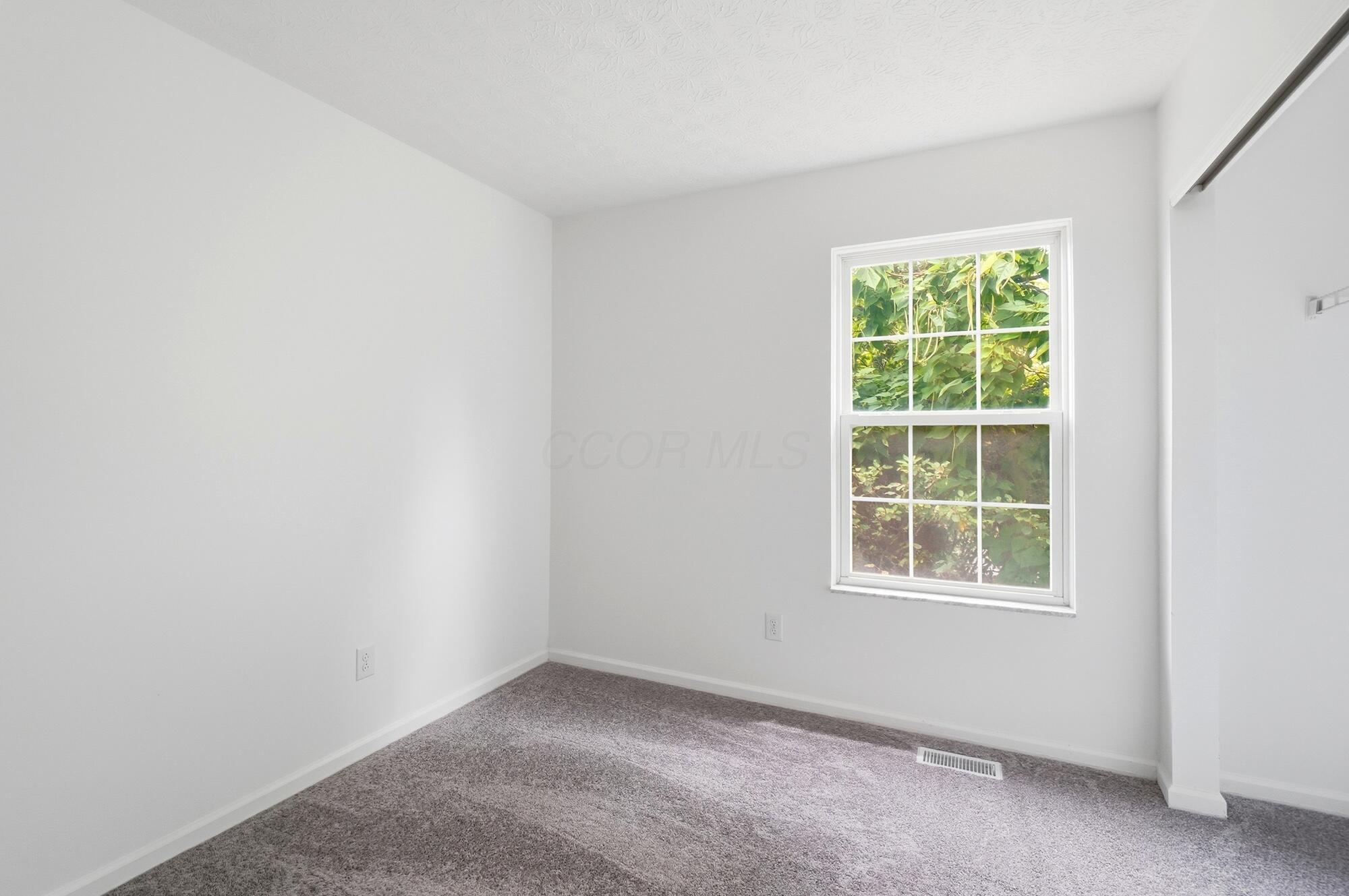 3114 Remington Ridge Road Columbus, OH 43232 - Photo 26 of 42 fourth bedroom