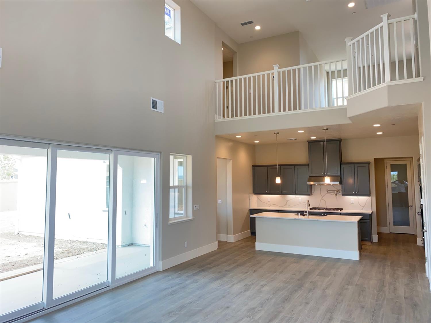 4477 Vineyard Drive Madera, CA 93636 - Photo 4 of 15