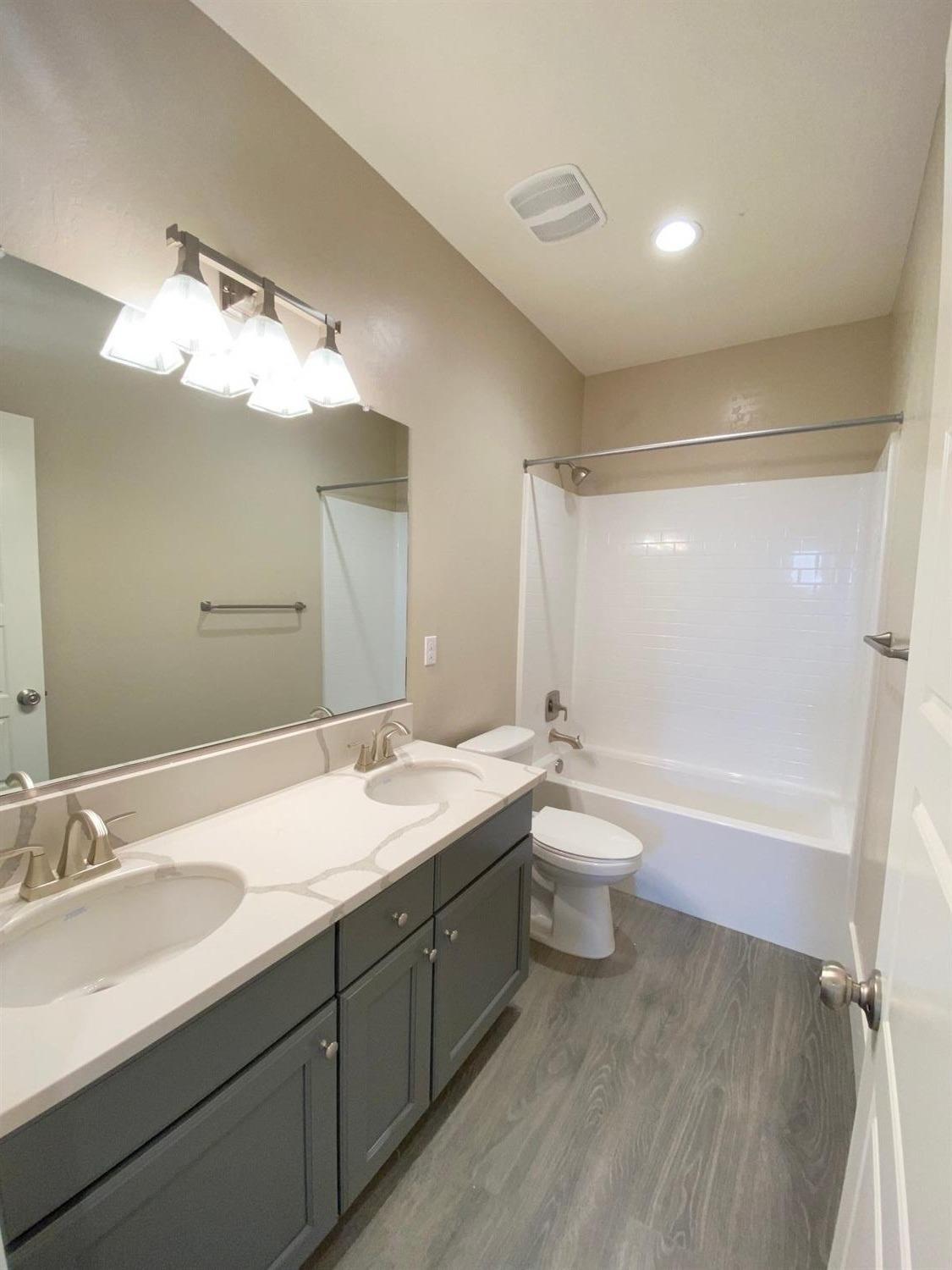 4477 Vineyard Drive Madera, CA 93636 - Photo 10 of 15